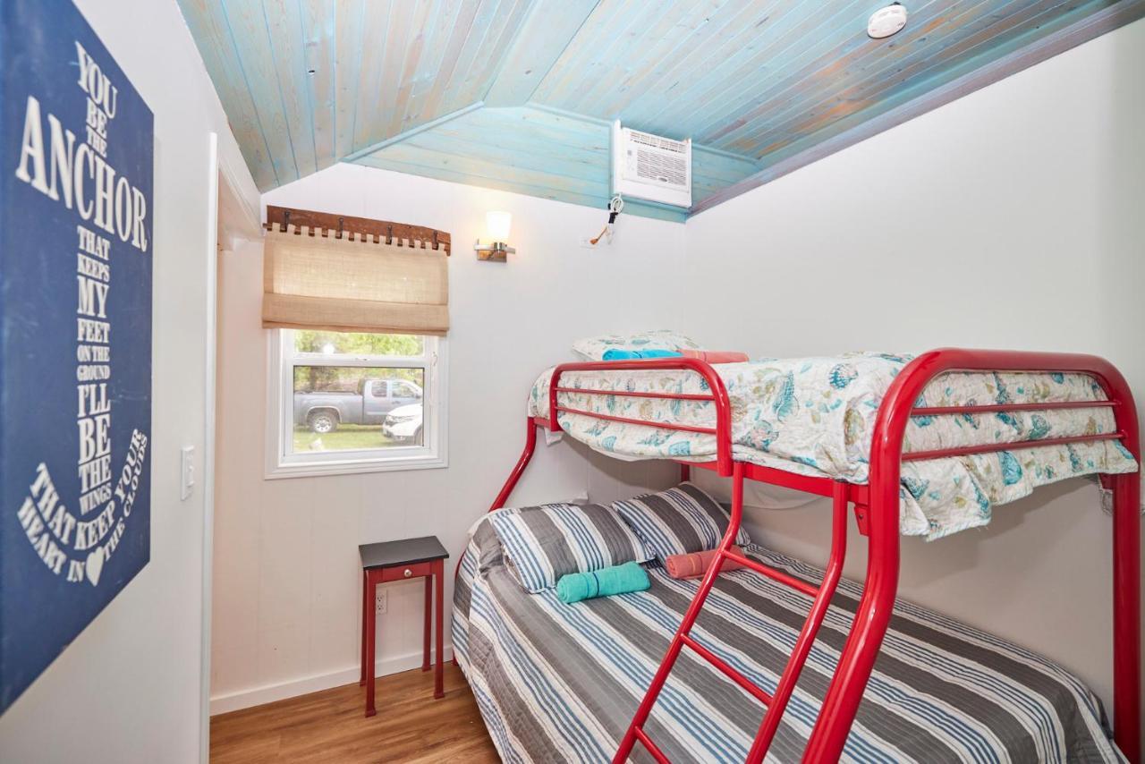 Lake Haven Beach Resort Wainfleet エクステリア 写真