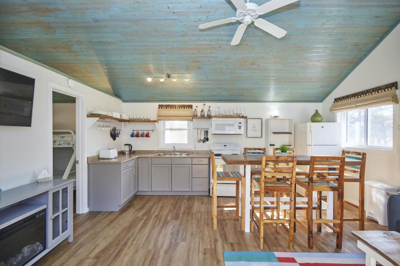 Lake Haven Beach Resort Wainfleet エクステリア 写真